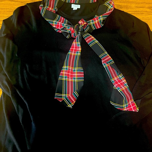 J. Crew Factory Sweaters - Jcrew factory women’s black sweater with attached tartan tie